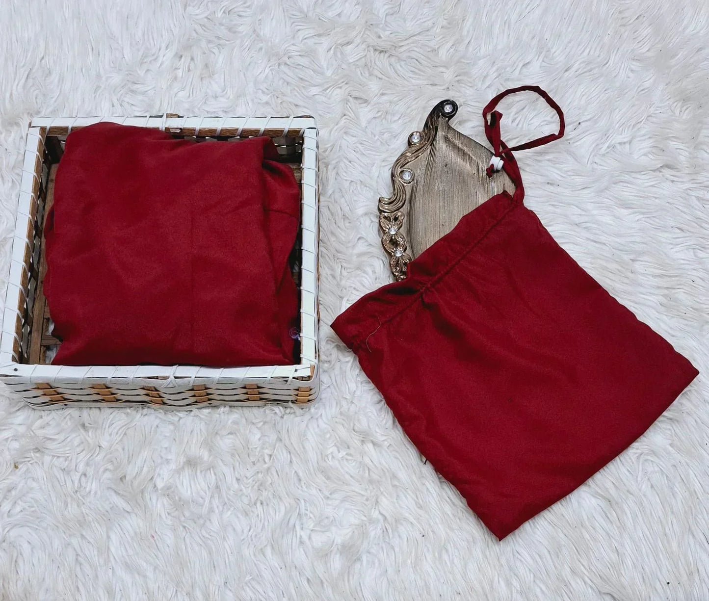 Full-Size Swiss Lawn Prayer Jilbab with Matching Bag (Mehroon)